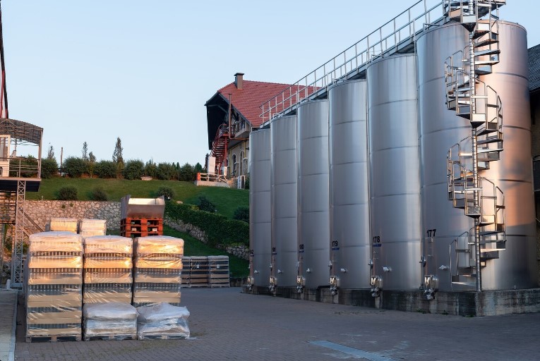 Su Tankerleri Kaç Ton Su Taşır? Kapasite ve Kullanım Alanları | Öz-Su